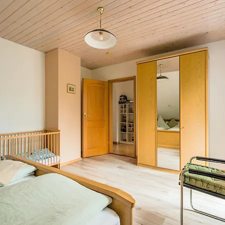 Cozy In Marktrodach With Sauna דירה