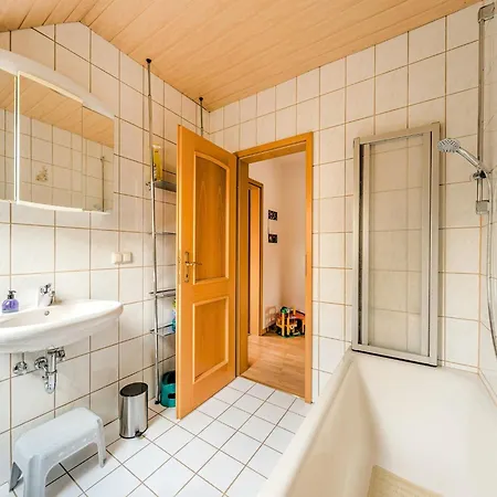 Cozy In Marktrodach With Sauna Kronach