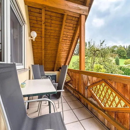 Cozy In Marktrodach With Sauna * كروناخ