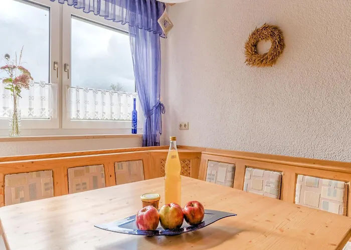 Cozy In Marktrodach With Sauna شقة