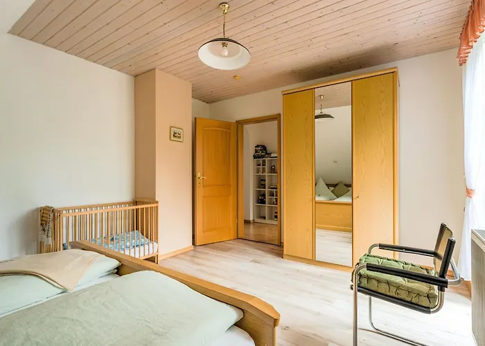 Cozy In Marktrodach With Sauna شقة