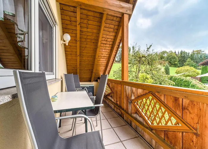 Cozy In Marktrodach With Sauna * كروناخ